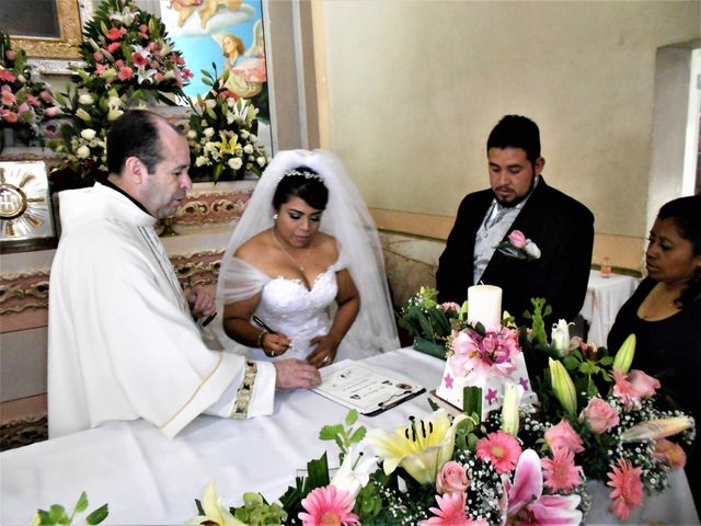 La boda de Omar y Valeria en Cocotitlán, Estado México 25