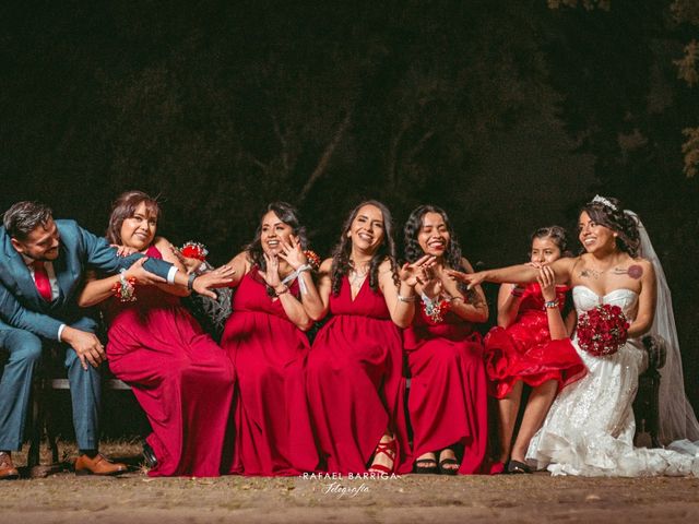 La boda de Alejandro  y Guadalupe  en Tzintzuntzan, Michoacán 4