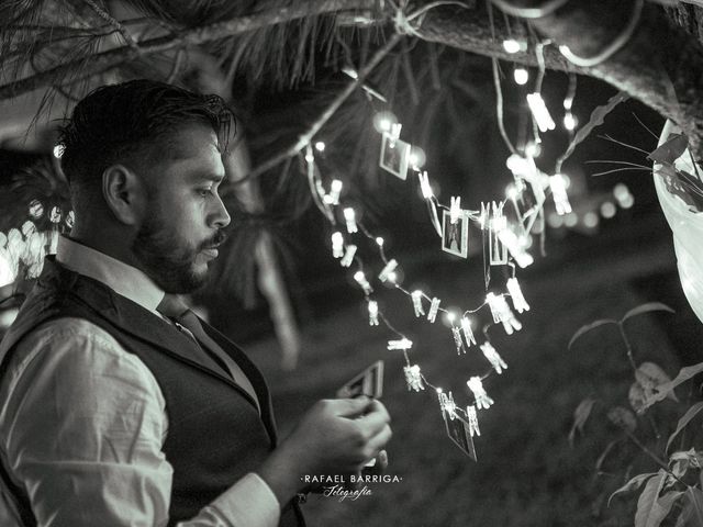 La boda de Alejandro  y Guadalupe  en Tzintzuntzan, Michoacán 5