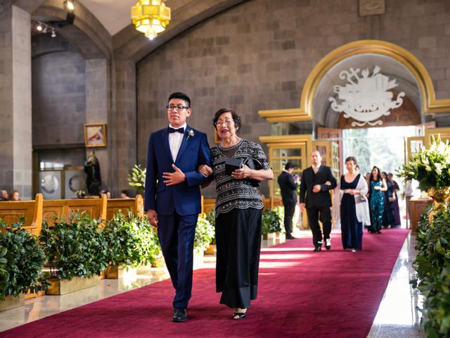 La boda de Edgar y Alejandra en Miguel Hidalgo, Ciudad de México 16