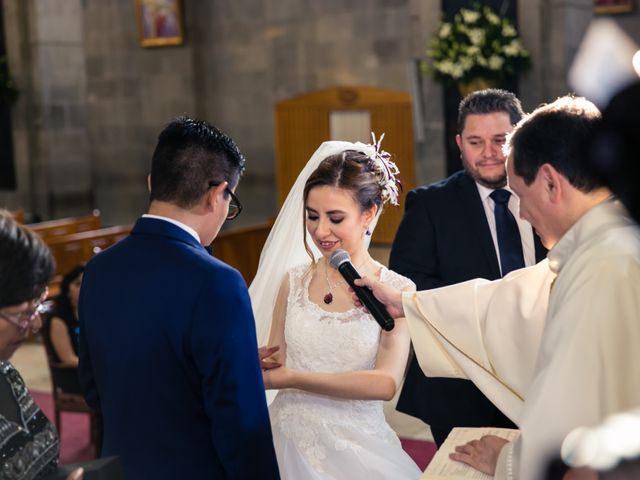 La boda de Edgar y Alejandra en Miguel Hidalgo, Ciudad de México 24