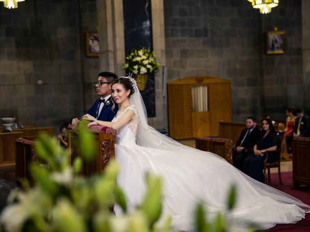 La boda de Edgar y Alejandra en Miguel Hidalgo, Ciudad de México 25