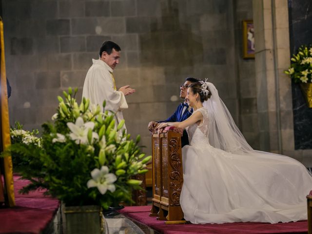 La boda de Edgar y Alejandra en Miguel Hidalgo, Ciudad de México 26