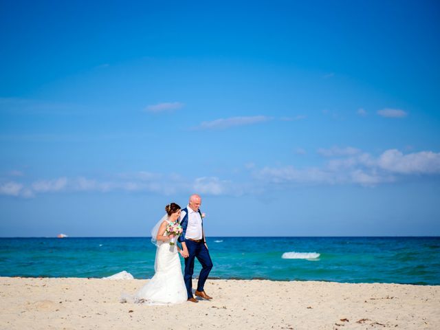 La boda de Stephen y Laura en Playa del Carmen, Quintana Roo 46