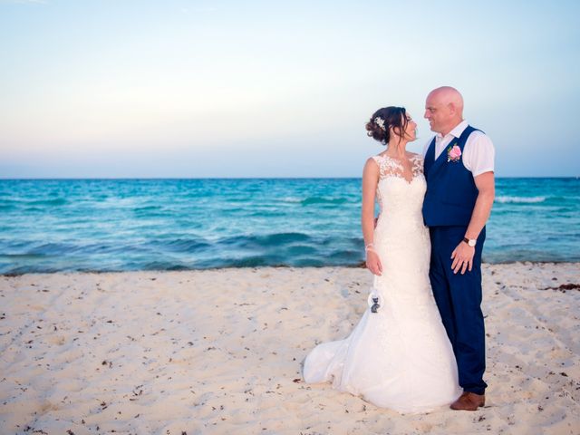 La boda de Stephen y Laura en Playa del Carmen, Quintana Roo 53