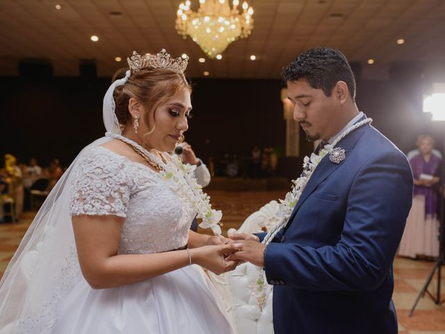 La boda de Daniel y Ale en Minatitlán, Veracruz 20