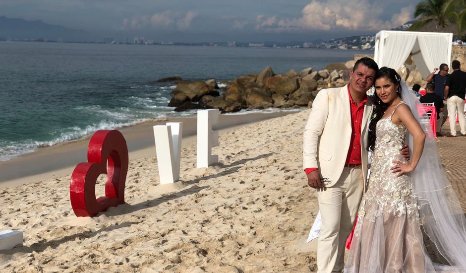 La boda de Yadira Berenice y Juan Carlos en Puerto Vallarta, Jalisco