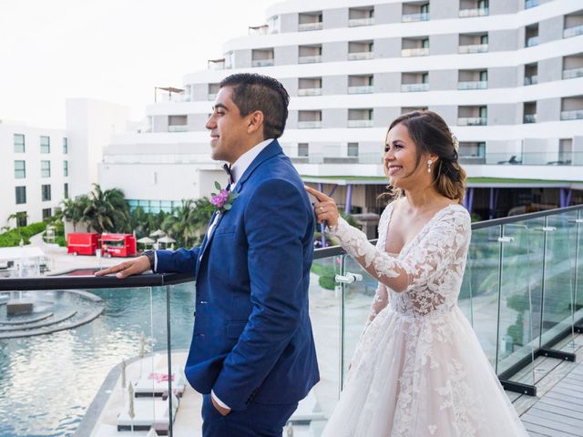 La boda de Abraham y Danae en Cancún, Quintana Roo 40