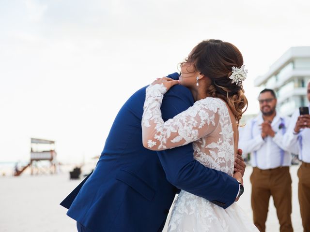 La boda de Abraham y Danae en Cancún, Quintana Roo 67