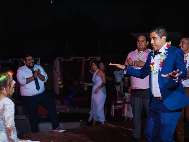 La boda de Abraham y Danae en Cancún, Quintana Roo 131