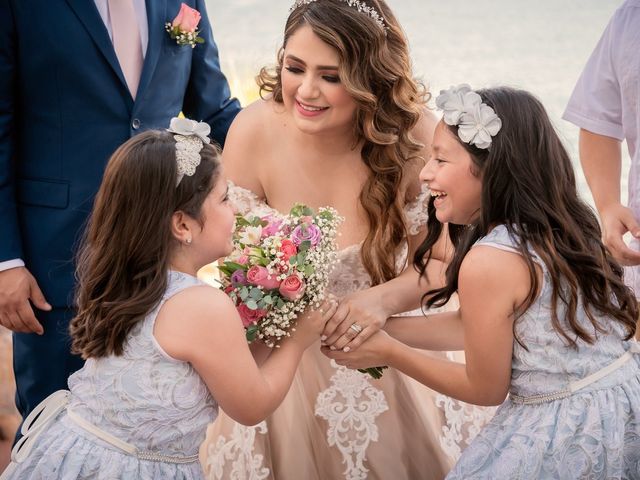 La boda de Carlos y Dulce en Guaymas-San Carlos, Sonora 31