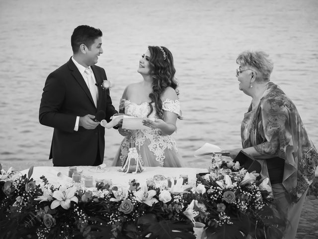 La boda de Carlos y Dulce en Guaymas-San Carlos, Sonora 36