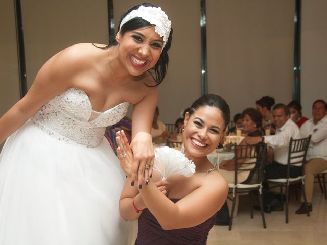 La boda de Ulises y Sarai en Mazatlán, Sinaloa 27