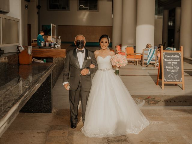 La boda de Antonio y Karely en Mazatlán, Sinaloa 14