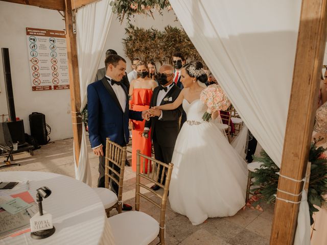 La boda de Antonio y Karely en Mazatlán, Sinaloa 16