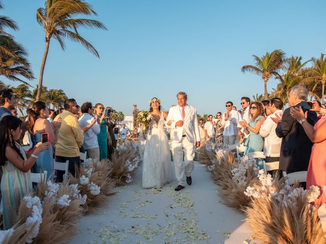 La boda de Edgar y Martha en Acapulco, Guerrero 13