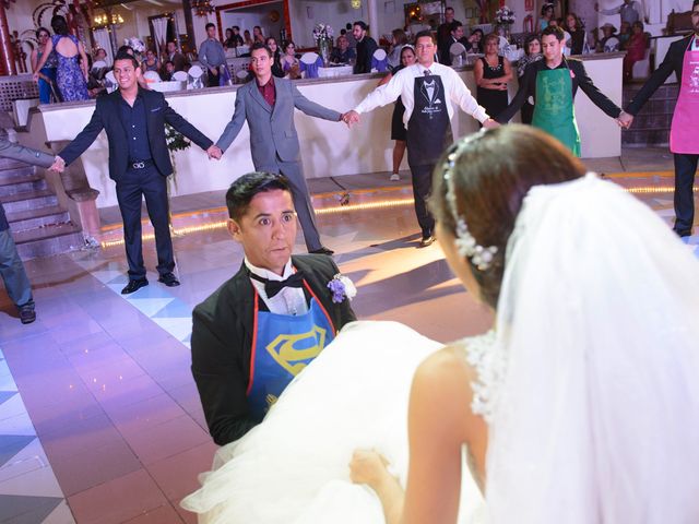 La boda de Angélica y Amado en Mazatlán, Sinaloa 36