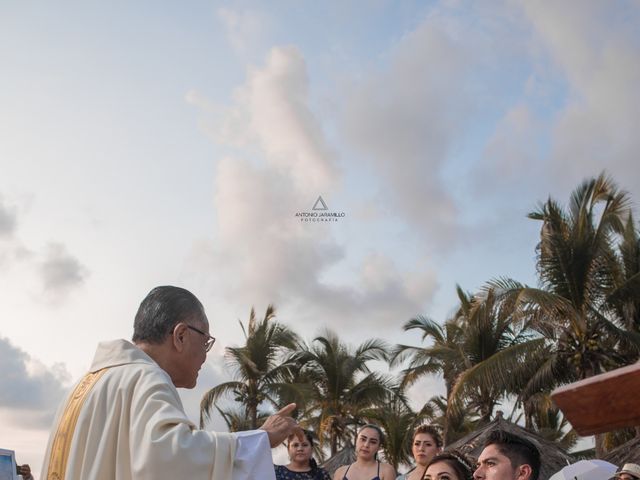 La boda de Arturo y Marlenne en Acapulco, Guerrero 35