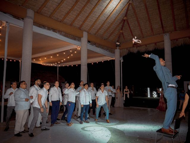 La boda de Carlos y Ileana en Tequesquitengo, Morelos 32