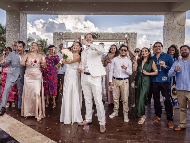 La boda de Manuel  y Alejandra  en Cancún, Quintana Roo 7
