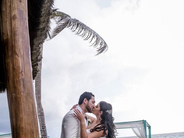 La boda de Manuel  y Alejandra  en Cancún, Quintana Roo 17