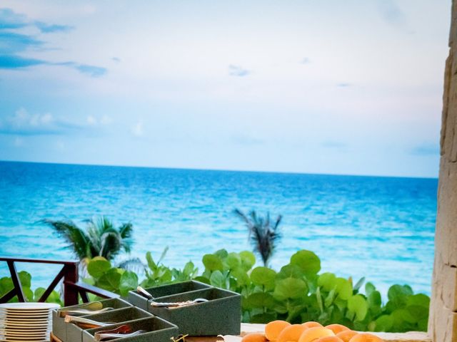 La boda de Manuel  y Alejandra  en Cancún, Quintana Roo 21
