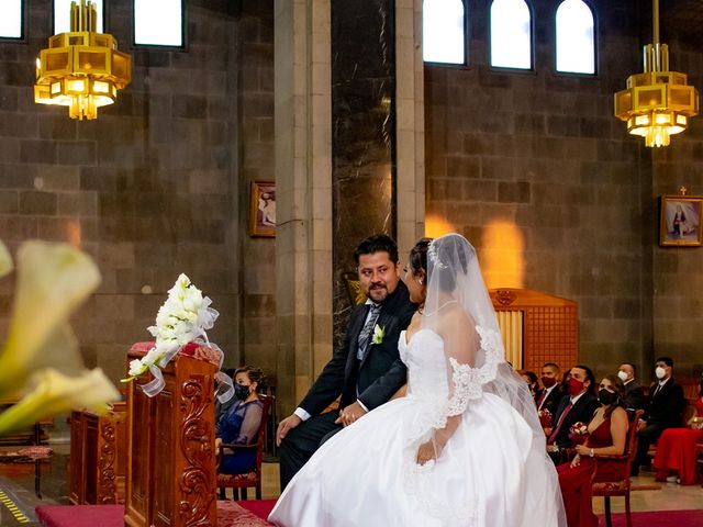 La boda de Ana Cristina y Juan Pablo en Miguel Hidalgo, Ciudad de México 43