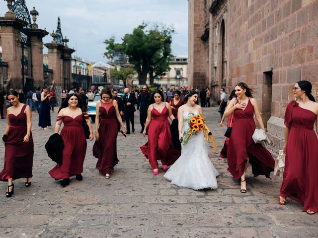 La boda de Melchor y Gloria en Morelia, Michoacán 35