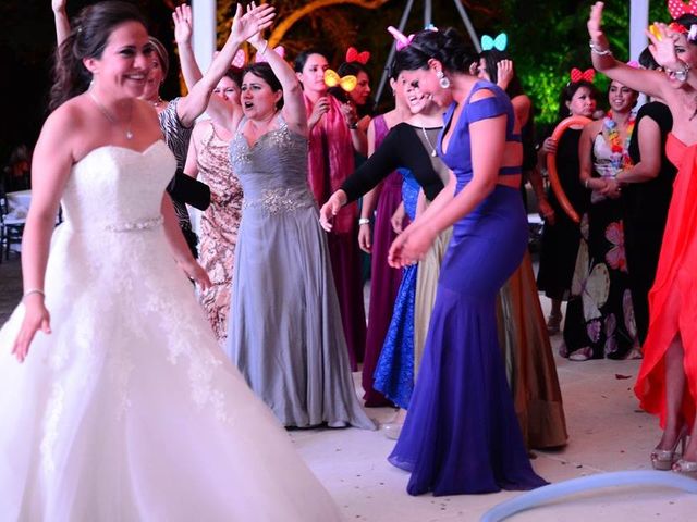 La boda de Emmanuel  y Carolina  en Tequesquitengo, Morelos 2