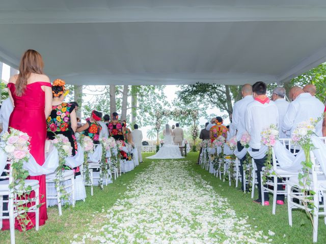 La boda de Uriel y Cristal en Jojutla, Morelos 30