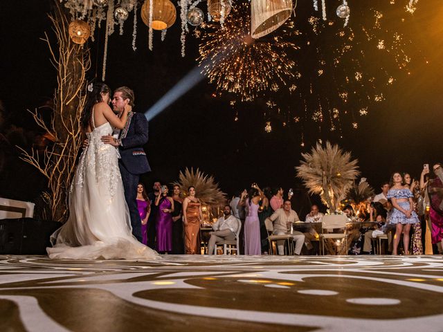 La boda de Carlo y Luisa en Acapulco, Guerrero 81