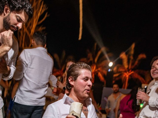 La boda de Carlo y Luisa en Acapulco, Guerrero 83