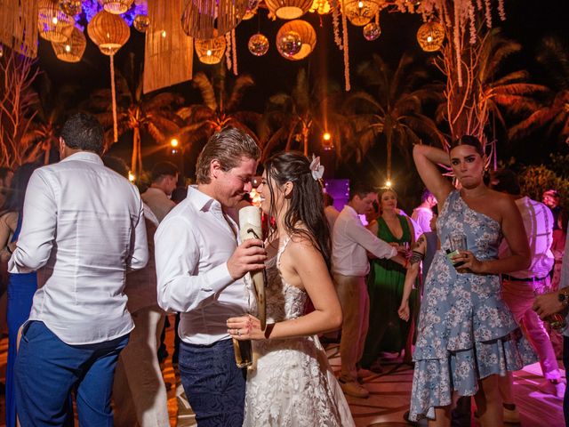 La boda de Carlo y Luisa en Acapulco, Guerrero 84
