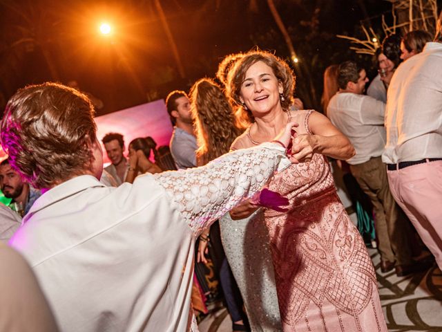 La boda de Carlo y Luisa en Acapulco, Guerrero 89