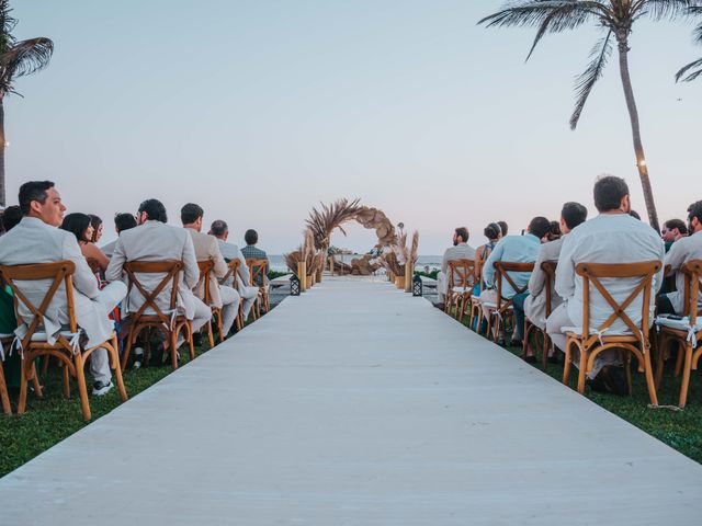 La boda de Carlo y Luisa en Acapulco, Guerrero 92