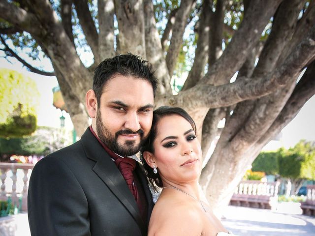 La boda de Mario y Lupita en Santiago Maravatío, Guanajuato 25