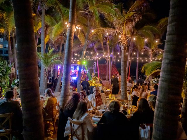 La boda de Max y Aime en Mazatlán, Sinaloa 38