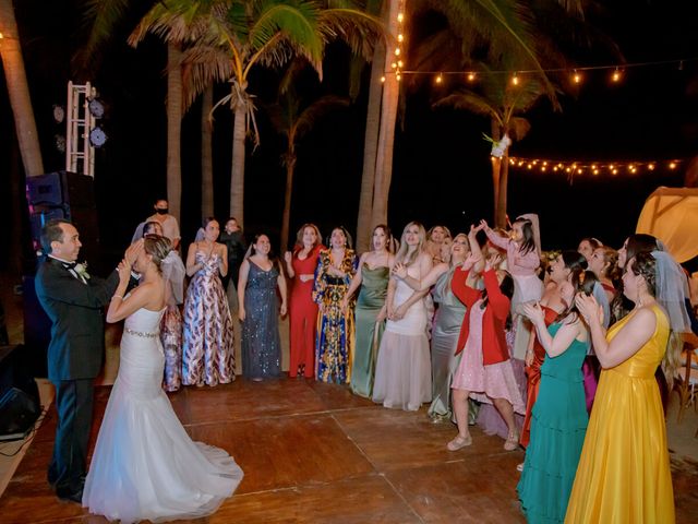 La boda de Max y Aime en Mazatlán, Sinaloa 40