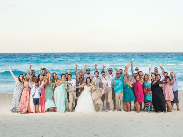 La boda de Ongaro y Estes en Cancún, Quintana Roo 2