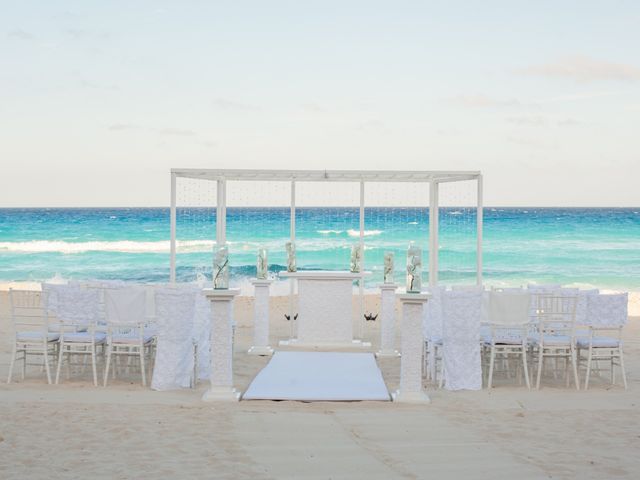 La boda de Ongaro y Estes en Cancún, Quintana Roo 25