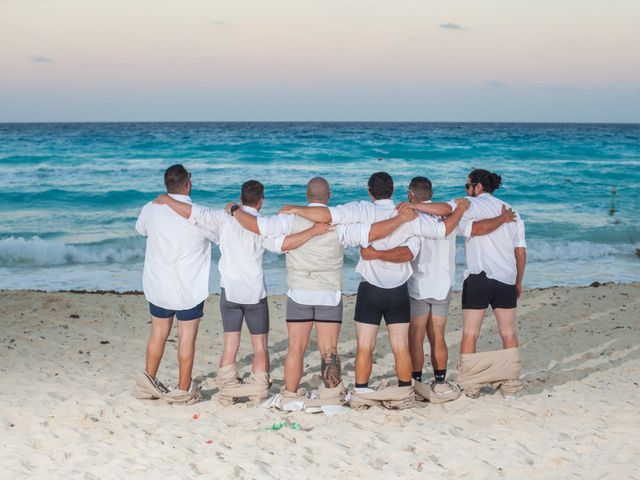 La boda de Ongaro y Estes en Cancún, Quintana Roo 46