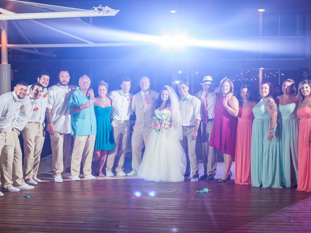 La boda de Ongaro y Estes en Cancún, Quintana Roo 55