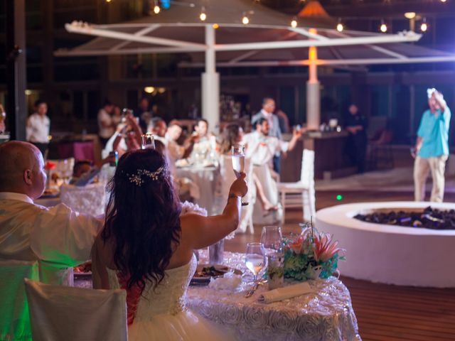La boda de Ongaro y Estes en Cancún, Quintana Roo 63