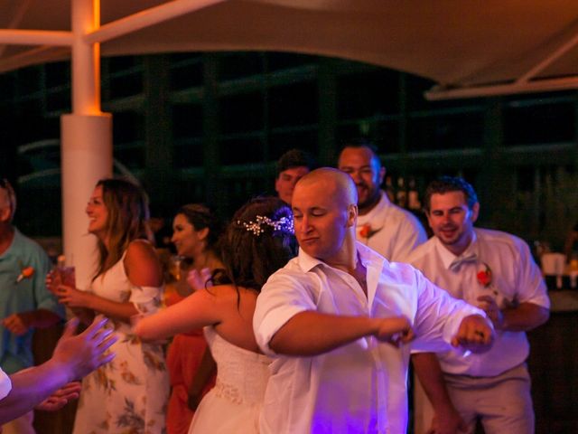 La boda de Ongaro y Estes en Cancún, Quintana Roo 73