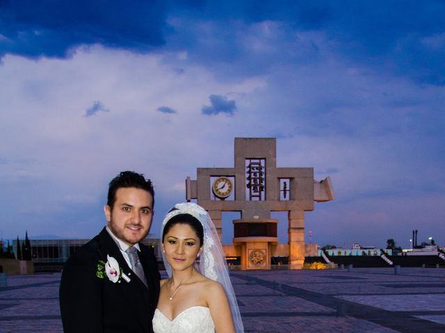 La boda de Alberto y Yutzil en Nezahualcóyotl, Estado México 18