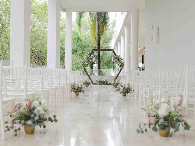 La boda de Mauricio y Mavelyn en Puerto Morelos, Quintana Roo 16