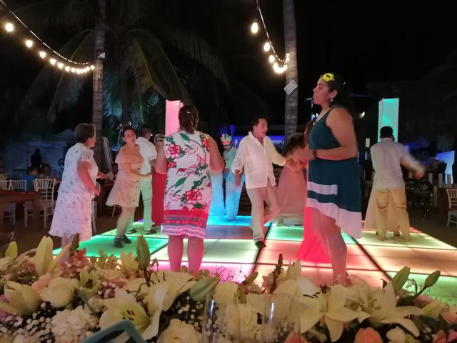 La boda de Ismael y Araceli en Acapulco, Guerrero 2