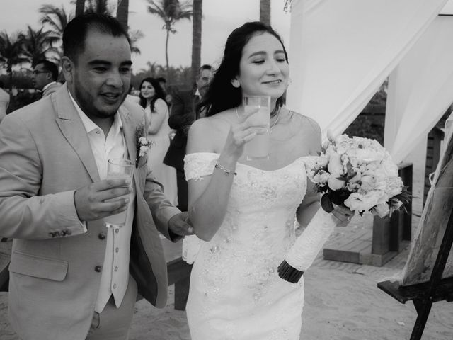 La boda de Apolo y Gaby en Acapulco, Guerrero 33