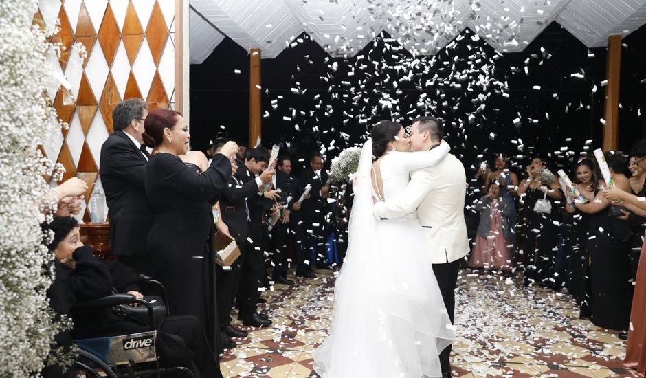 La boda de Eduardo  y Karen en Martínez de la Torre, Veracruz