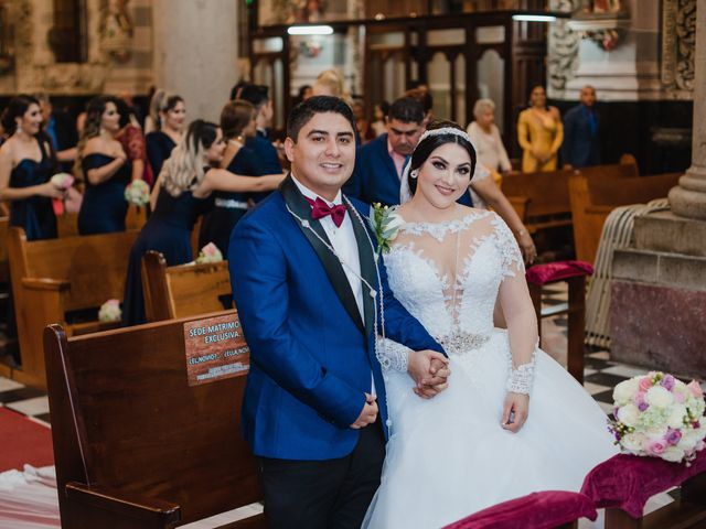 La boda de Luis y Verónica en Mazatlán, Sinaloa 26